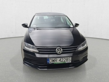 Volkswagen Jetta VI Sedan Facelifting 1.4 TSI 125KM 2017 Volkswagen Jetta Poleasingowe.pl ECR, zdjęcie 1