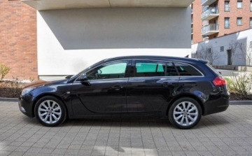 Opel Insignia I Sports Tourer 2.0 CDTI ECOTEC 160KM 2010 Opel Insignia 2,0CDTI (160KM) Automat Skory 2.0 Diesel 160KM, zdjęcie 1