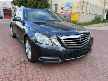 Mercedes Klasa E W212 Kombi 200 CGI BlueEFFICIENCY 184KM 2011 Mercedes E 200 Benz E212 Avantgarde, zdjęcie 1