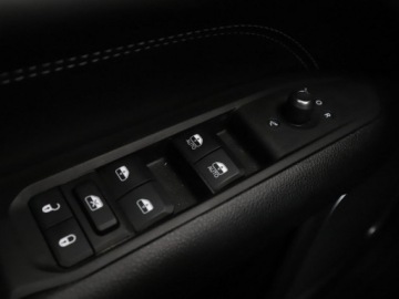 Jeep Compass II SUV Plug-In Facelifting 1.3 GSE T4 240KM 2022 Jeep Compass Automat PHEV 4xe Navi Tempomat Grzana, zdjęcie 36