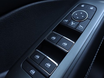 Nissan Qashqai III Crossover Facelifting 1.3 DIG-T MHEV 158KM 2025 Nissan Qashqai 1.3 DIG-T MHEV, 1. Właściciel, zdjęcie 17