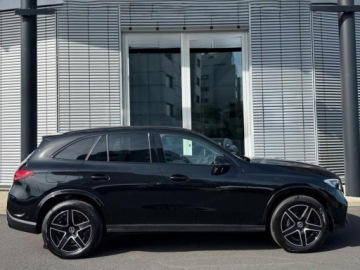 Mercedes GLC C254/X254 SUV 2.0 200d 163KM 2026 MERCEDES-BENZ GLC 200 d 4-Matic AMG Line 2.0 (163KM) 2026, zdjęcie 1