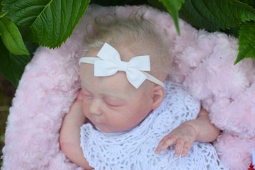 Детский ободок с бантиком, светло-бежевый.