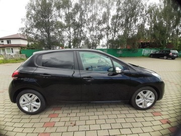 Peugeot 208 I Hatchback 5d Facelifting 1.2 PureTech 82KM 2019 PEUGEOT 208 (CA_, CC_) 1.2 82 KM, zdjęcie 3