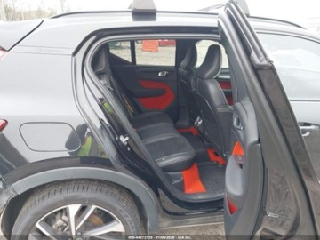 Volvo XC40 Crossover 2.0 T5 247KM 2020 Volvo XC 40 T5 R-Design 2020 2.0 Benzyna 248KM, zdjęcie 12