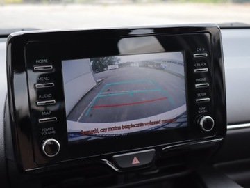 Toyota Yaris IV Hatchback 1.0 VVT-i 72KM 2021 Toyota Yaris 1.0 VVT-i, Salon Polska, zdjęcie 13