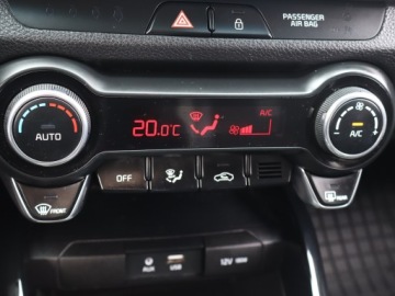 Kia Stonic I Crossover 1.0 T-GDI 100KM 2020 Kia Stonic 1.0 T-GDI, Salon Polska, Serwis ASO, zdjęcie 18