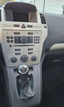 Opel Zafira B 1.8 ECOTEC 140KM 2009 Opel Zafira 1.8 140ps. Benzyna 7-0sob 1.8 Benzyna 140KM, zdjęcie 21