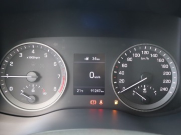 Hyundai Tucson III SUV Facelifting 1.6 GDi 132KM 2019 Hyundai Tucson 1.6 GDI, Salon Polska, Serwis ASO, zdjęcie 10
