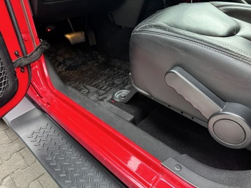 Jeep Wrangler III Unlimited Facelifting 3.6 V6 286KM 2015 Jeep Wrangler SAHARA UNLIMITED. Polska. Bezwypadek, zdjęcie 29