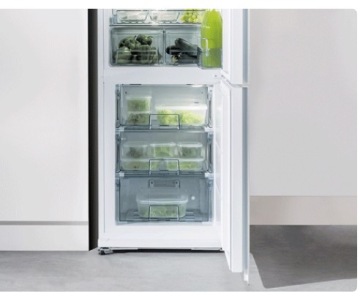 Морозильник AMICA FS196.3 белый