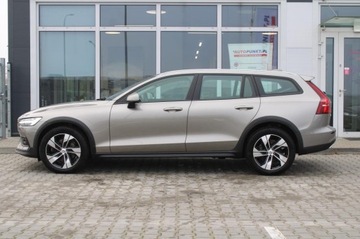 Volvo V60 II  2022 Volvo V60 Cross Country Momentum Pro, zdjęcie 1