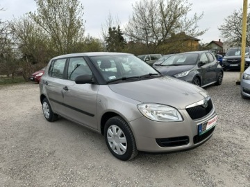 Skoda Fabia II Hatchback 1.2 i HTP 12V 70KM 2007 Škoda Fabia Skoda Fabia 1.2 benzyna/Salon, zdjęcie 3