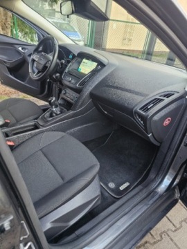 Ford Focus III Kombi Facelifting 1.5 TDCi 120KM 2017 Ford Focus navi grz. fotele grz. kierownica ALU 18 2x kola 1.5, zdjęcie 11