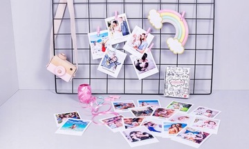 Polaroid печатает 26 фотографий с подписью