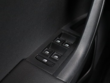 Skoda Octavia III Kombi Facelifting 1.6 TDI 115KM 2017 Skoda Octavia 1.6 TDI, Salon Polska, VAT 23%, zdjęcie 16