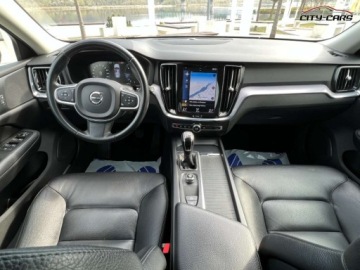 Volvo V60 I Kombi Facelifting 2.0 D3 DRIVE-E 150KM 2018 Volvo V60 2.0 Diesel 150KM LIFT Lakier w orygiale Bardzo zadbane, zdjęcie 15