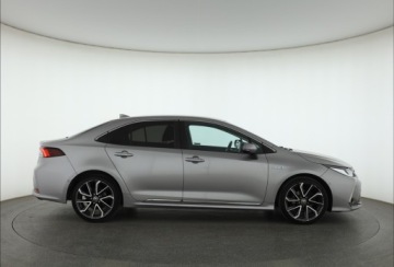Toyota Corolla XII Sedan 1.8 Hybrid 122KM 2019 Toyota Corolla 1.8 Hybrid, Salon Polska, zdjęcie 5