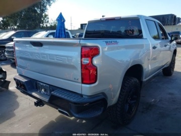 Chevrolet Silverado II 2021 Chevrolet Silverado 1500 4wd Short Bed Lt Trail Boss 2021 5.3 Benzyna 355KM, zdjęcie 4