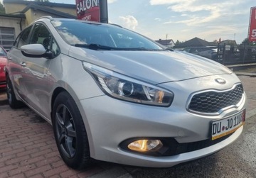 Kia Ceed II Kombi 1.6 GDI 135KM 2014 Kia Ceed 1.6Benzynaniski przebiegBezwypadkowazobacz 1.6 Benzyna 135KM, zdjęcie 2