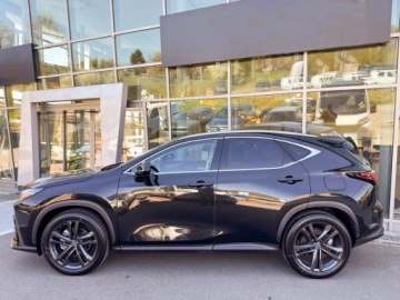 Lexus NX II SUV Facelifting 2.5 450h+ 292KM 2025 LEXUS NX 450h+ Prestige AWD Suv 2.5 (292KM) 2025, zdjęcie 3
