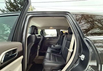 Jeep Grand Cherokee IV Terenowy Facelifting 3.6 V6 286KM 2011 Jeep Grand Cherokee Jeep Grand Cherokee 3.6 V6 Laredo 3.6 BenzynaLPG 286KM, zdjęcie 20