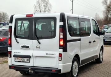 Opel Vivaro B Kombi Extra Long H1 2,9t 1.6 BiTurbo 125KM 2017 Opel Vivaro 1,6 Diesel 125km 6-Biegow Klima Serwis 9-osob 1.6 Diesel, zdjęcie 11