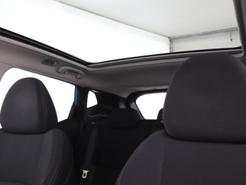 Nissan Qashqai II Crossover Facelifting 1.3DIG-T 140KM 2019 Nissan Qashqai klima auto navi kamera i czujniki, zdjęcie 35