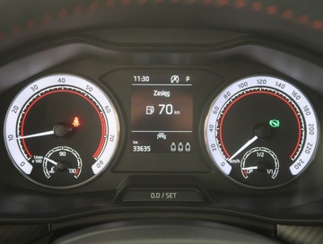 Skoda Kamiq Crossover 1.0 TSI 110KM 2022 Skoda Kamiq 1.0 TSI, Salon Polska, Serwis ASO, zdjęcie 10