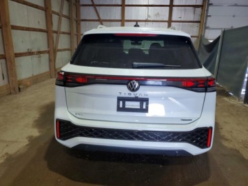 Volkswagen Tiguan III 2025 Volkswagen Tiguan 2025r., Sel R-line Black, 2L, od ubezpieczalni 2.0 204KM, zdjęcie 4