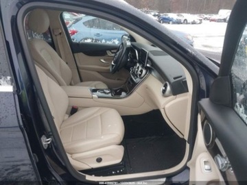 Mercedes GLC C253 2018 Mercedes-Benz GLC 2018 MERCEDES-BENZ GLC 300 4MATIC 2.0 Benzyna 241KM, zdjęcie 3