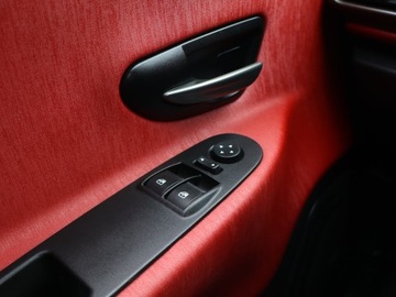 Lancia Ypsilon IV Hatchback 5d 1.2 8v 69KM 2013 Lancia Ypsilon 1.2, Salon Polska, Klima,ALU, zdjęcie 15