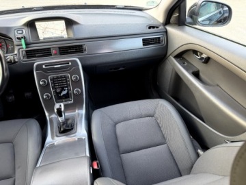 Volvo V70 III Kombi Facelifting 2.0 D3 DRIVE-E 150KM 2016 Volvo V70 Lift 2016r. euro 6 Kinetic Szwecja Led Ksenon Navi 2.0 Diesel, zdjęcie 12