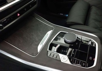 BMW X5 G05 2025 BMW X5 Pneumat obu osi l Hak Holowniczy l M Pakiet l Driving Assistant 3.0, zdjęcie 15