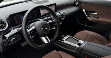 Mercedes CLA C118/X118 Shooting Brake Facelifting 1.3 180 136KM 2024 Mercedes-Benz CLA Shooting Brake Od Dealera AMG FV23 Brazowa tapicerka Nig, zdjęcie 8