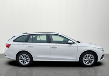 Skoda Octavia IV Kombi 2.0 TDI 115KM 2022 Skoda Octavia I wlasciciel - Salon PL - Kamera - Czujniki - el. Hak - Nowe, zdjęcie 7