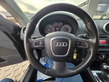 Audi A3 8P Hatchback 3d 1.4 TFSI 125KM 2011 Audi A3 Sportback 1.4 125PS Automat Nowy Rozrzad Czarna Gwarancja 1.4, zdjęcie 12