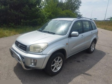 Toyota RAV4 II 2.0 i 16V 150KM 2003 Toyota RAV4 2.0 VVT-i 4x4 150KM 2003r Ładne i zadbane auto!
