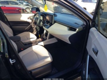 Toyota Corolla Cross 2022 Toyota Corolla Cross L 2022 2.0l 2.0 Benzyna 169KM, zdjęcie 9