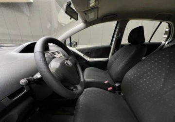 Toyota Yaris II Hatchback 5d 1.0 VVT-i 69KM 2007 Toyota Yaris Salon PL Klima Super stan Polska Warszawa Benzyna 69KM, zdjęcie 8