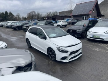Mercedes Klasa B W247 Sports Tourer 2.0 220 190KM 2019 Mercedes B 220 AMG line 4Matic Skóra Kamery, zdjęcie 1