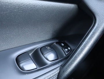 Nissan Qashqai II Crossover 1.6 dCi 130KM 2015 Nissan Qashqai 1.6 dCi, 4X4, Skóra, Navi, Klima, zdjęcie 12