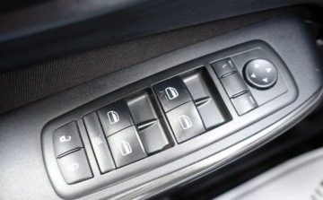 Jeep Cherokee V Terenowy 2.0 MJD 140KM 2014 Jeep Cherokee 2.0Multijet 140KM 4x4 4WD Zero korozji Navi LED Klimatronik, zdjęcie 25