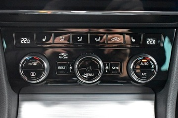 Skoda Superb III Kombi Facelifting 1.5 TSI 150KM 2022 Škoda Superb Skoda Superb Bezwypadkowy / Salon, zdjęcie 22