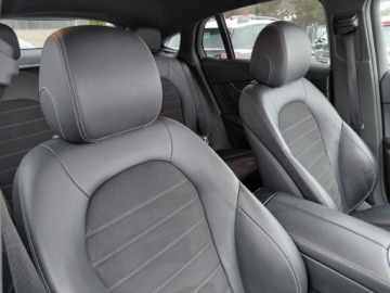 Mercedes GLC C253 2020 Mercedes-Benz GLC Plug In 4Matic AMG Radar Full LED 2.0 Hybryda Plug-in, zdjęcie 17