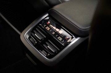 Volvo S60 III Sedan 2.0 T5 250KM 2019 R-DESIGN Z PAKIETEM HEICO__ 250KM __MEGA WYPOSAŻENIE, zdjęcie 32