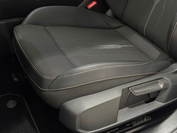 Cupra Leon II Sportstourer PHEV 1.4 e-Hybrid 204KM 2024 Cupra Leon e-Hybrid PHEV VZ DSG / DCC / Ambiente /, zdjęcie 9