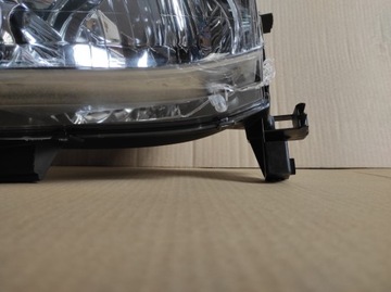 правая лампа nissan x-trail t30 2001-2007 гг.