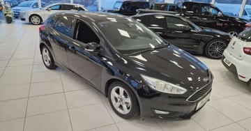 Ford Focus III Sedan Facelifting 1.0 EcoBoost 125KM 2015 Ford Focus 1.0 Ecoboost 125KM Salon PL LEDY Benzyna 125KM, zdjęcie 2