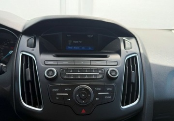 Ford Focus III Sedan Facelifting 1.0 EcoBoost 125KM 2017 Ford Focus 1.0 EcoBoost 125KM SalonPL FV23 Benzyna 125KM, zdjęcie 19